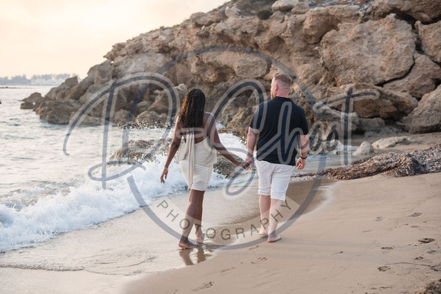 Lizzie and Dom, photo 5