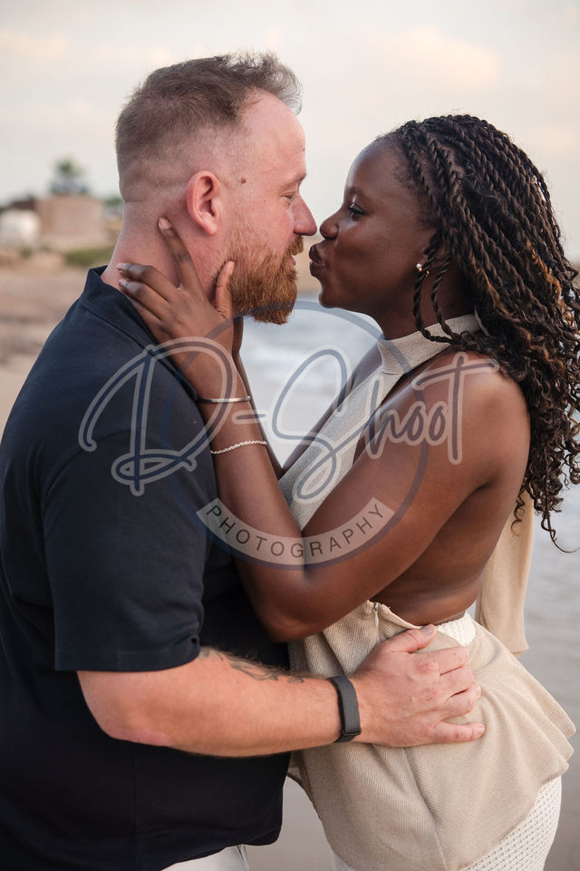 Lizzie and Dom, photo 19